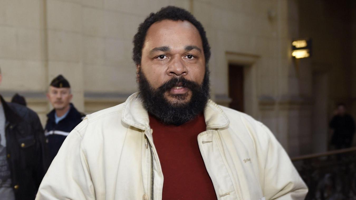 Dieudonné condamné à deux ans de prison ferme