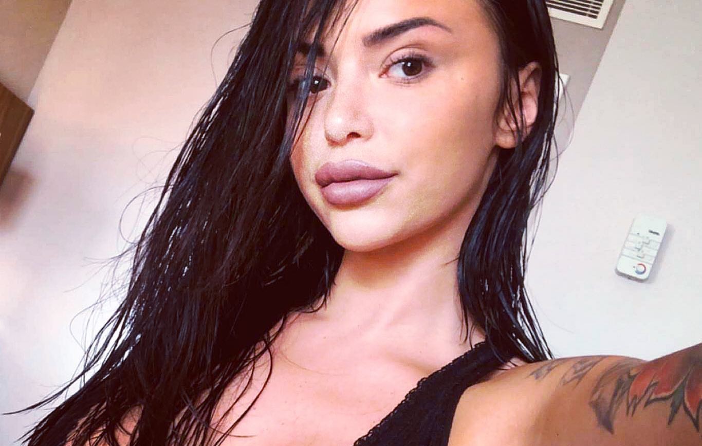 Jelena (Les Anges) méconnaissable avant la chirurgie : Cette photo d'elle plus jeune surprend !