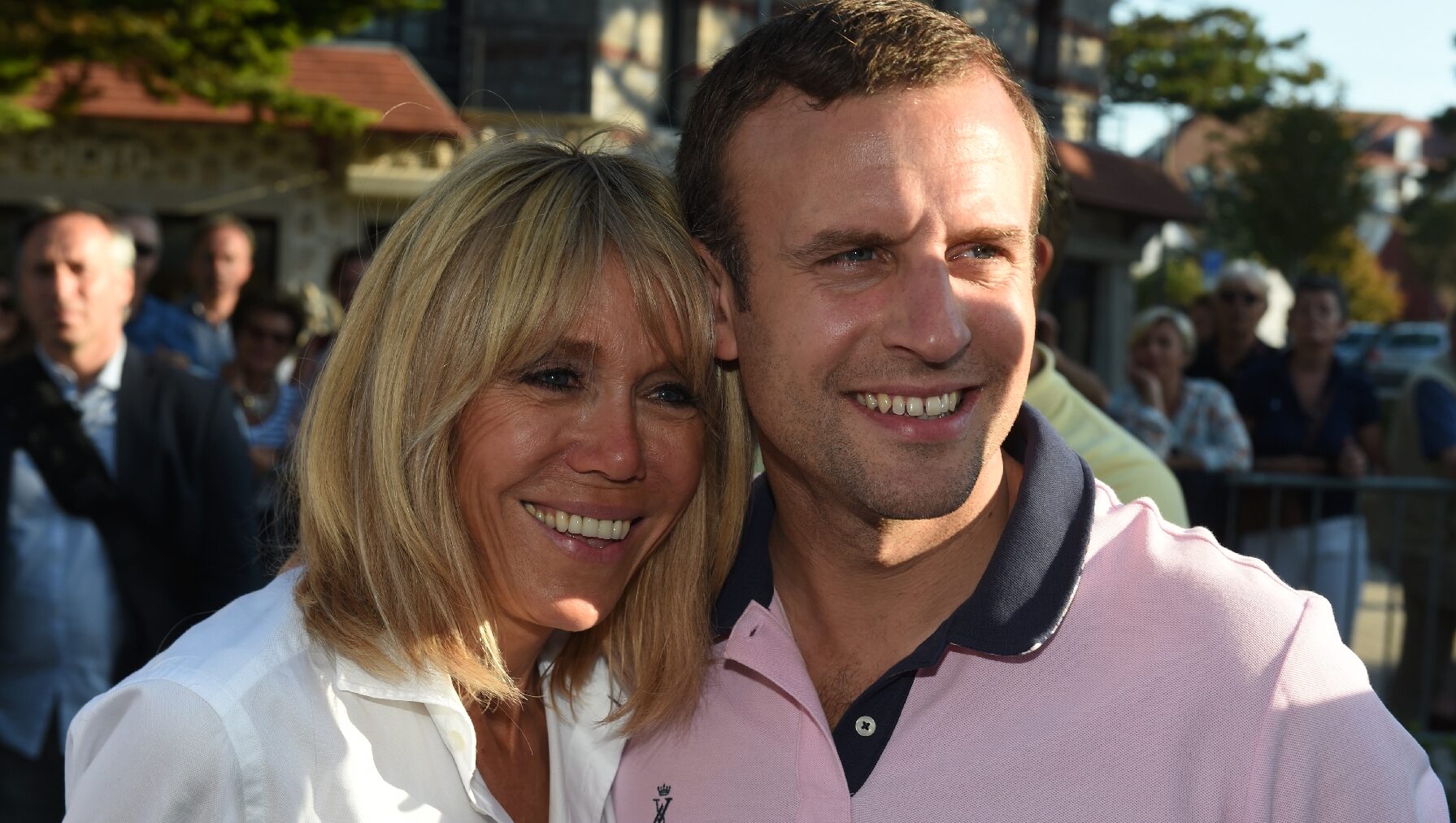 Les vacances du couple Macron sont-elles trop onéreuses ?
