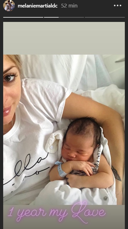 Mélanie Da Cruz dévoile deux photos inédites de son accouchement ! (mise à jour)