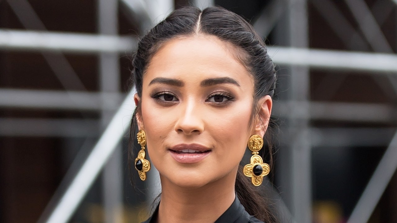 Shay Mitchell (Pretty Little Liars) dévoile le sexe de son bébé et c'est très drôle