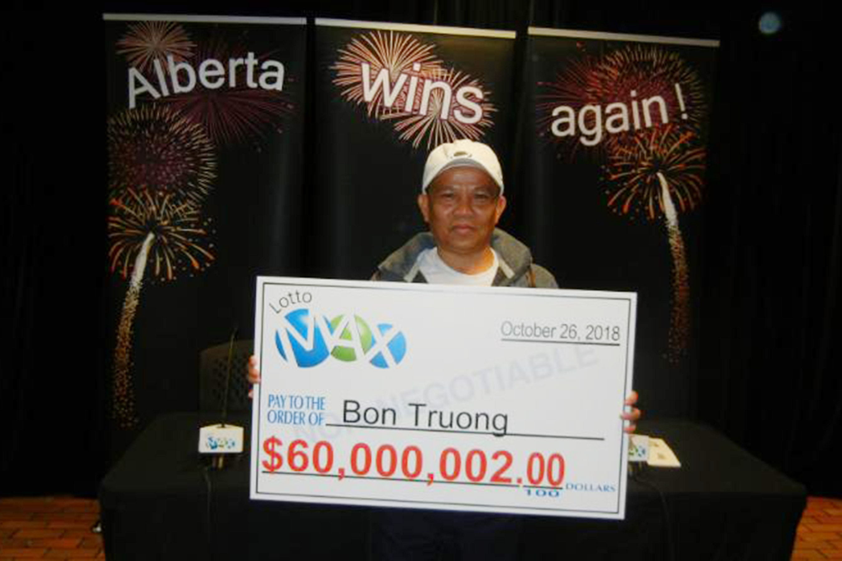 Canada : il gagne 60 millions de dollars mais attend 10 mois pour toucher le jackpot !