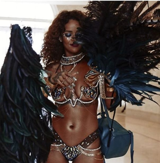 Rihanna une fois de plus éblouissante au carnaval de la Barbade