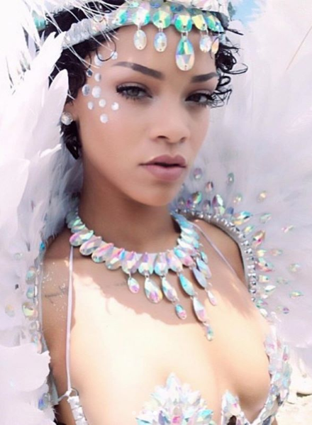 Rihanna une fois de plus éblouissante au carnaval de la Barbade