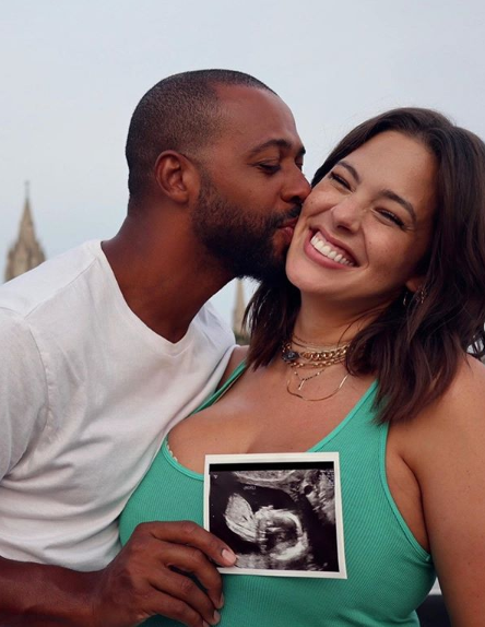 Surprise : Le mannequin Ashley Graham est enceinte !