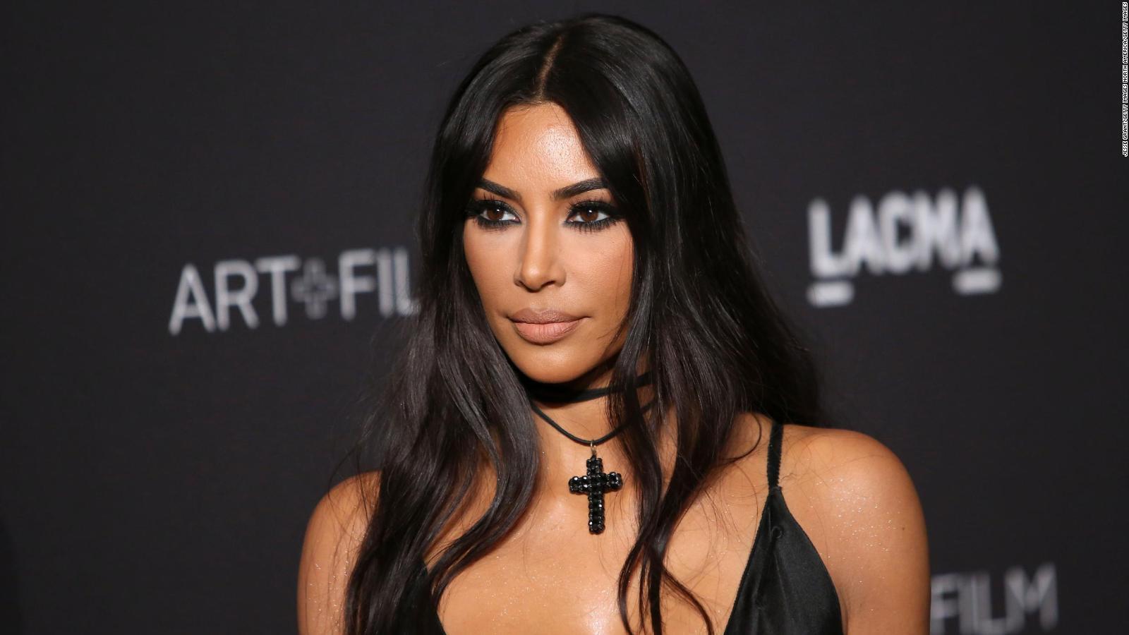 Kim Kardashian : La star est de nouveau épinglée pour avoir utilisé Photoshop