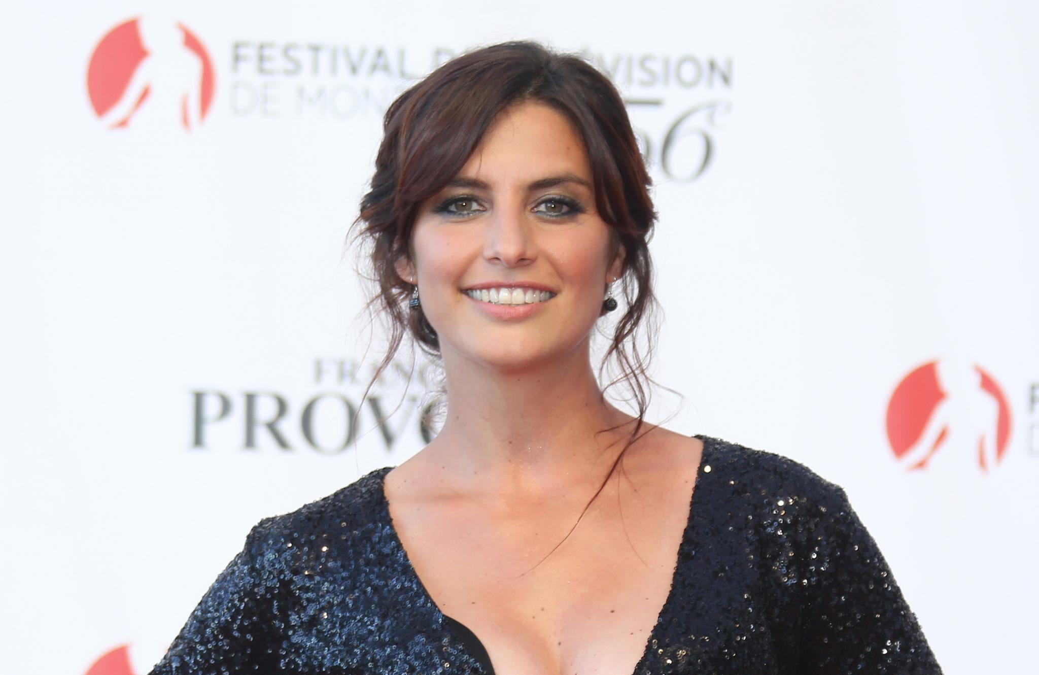 Laetitia Milot : Une super maman sexy pour son "Courteney Cox challenge"