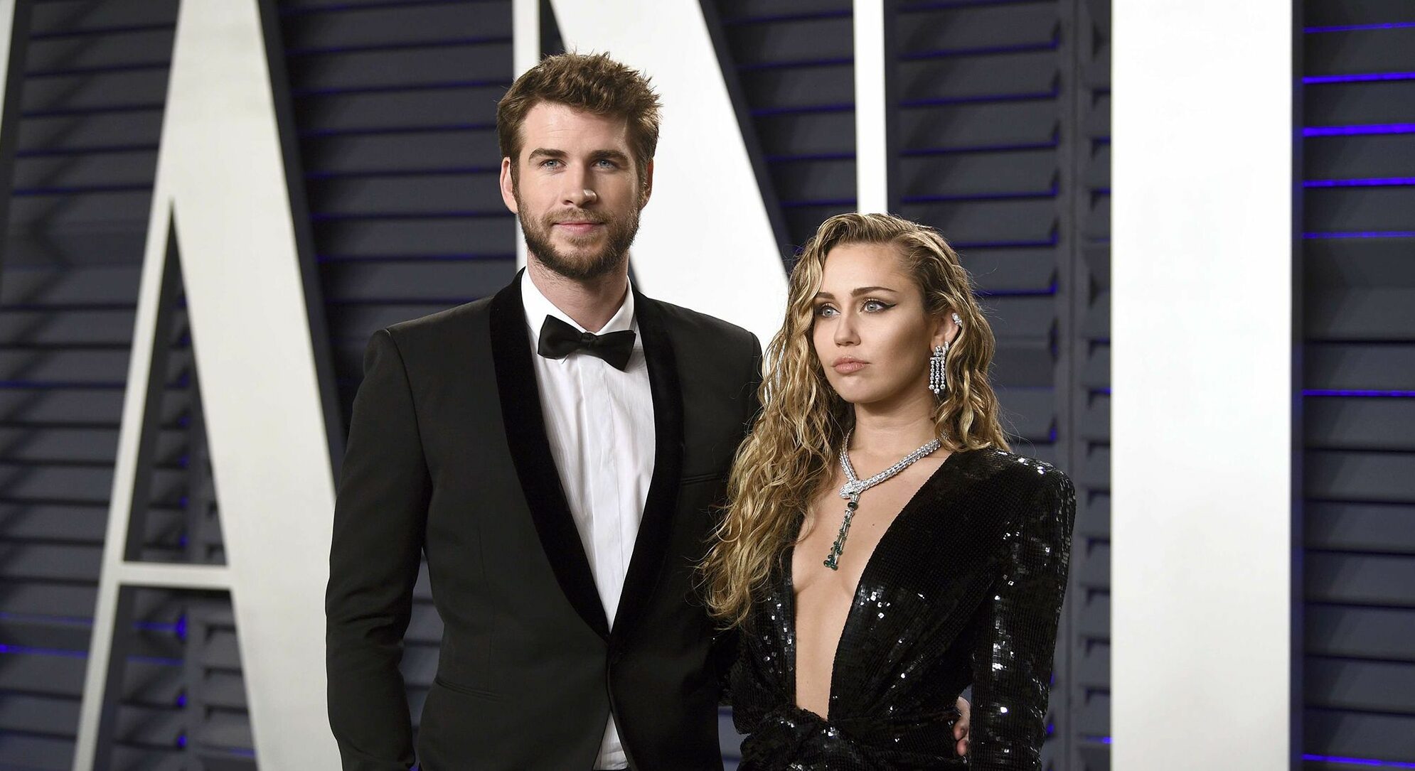 Miley Cyrus regrette-t-elle sa rupture avec Liam Hemsworth ? "Elle a du mal à l'oublier"