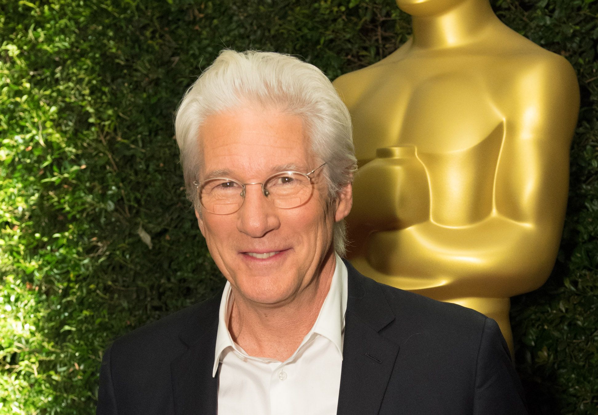 Richard Gere au secours des migrants coincés en Méditerranée !