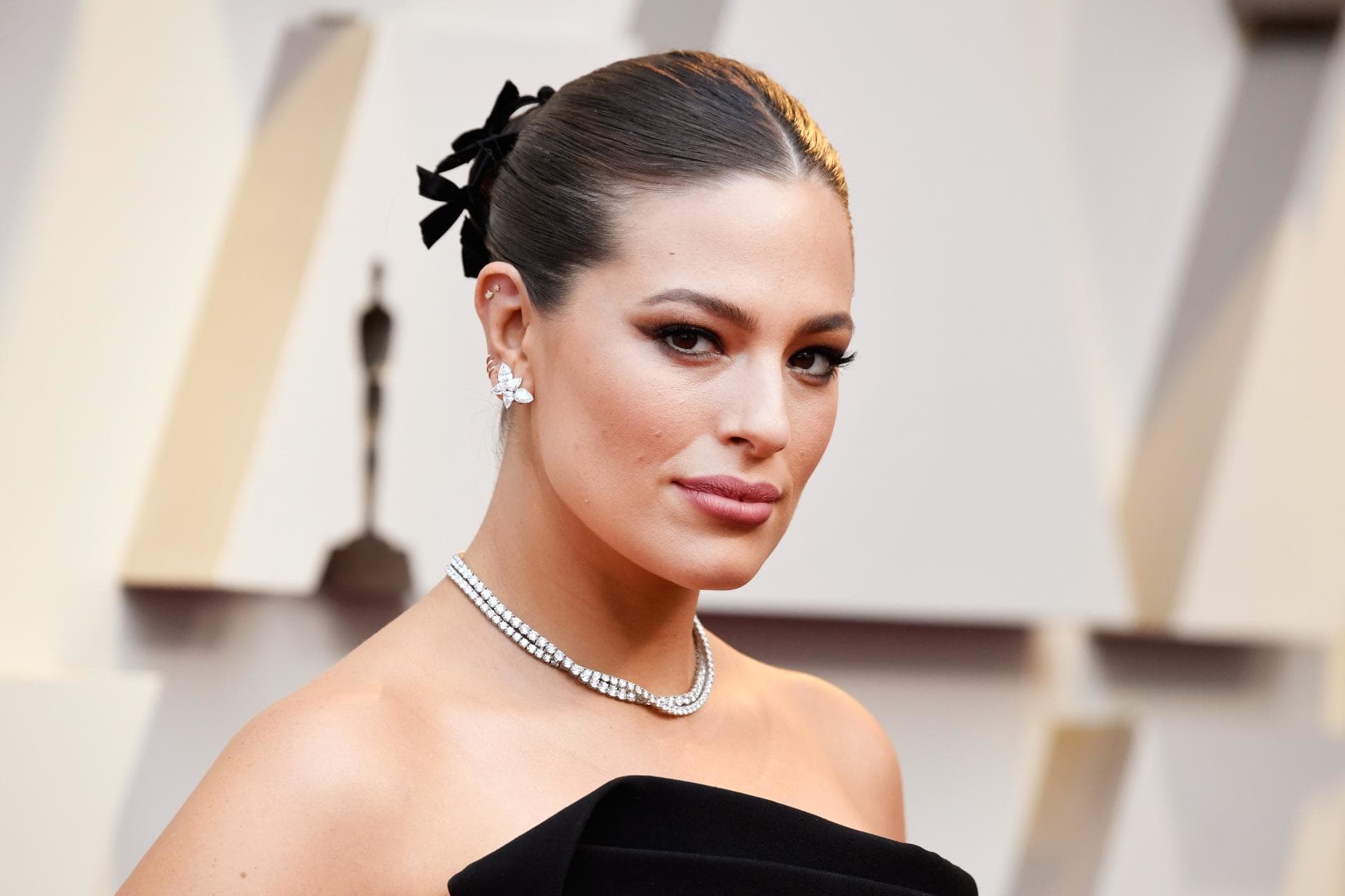 Surprise : Le mannequin Ashley Graham est enceinte !