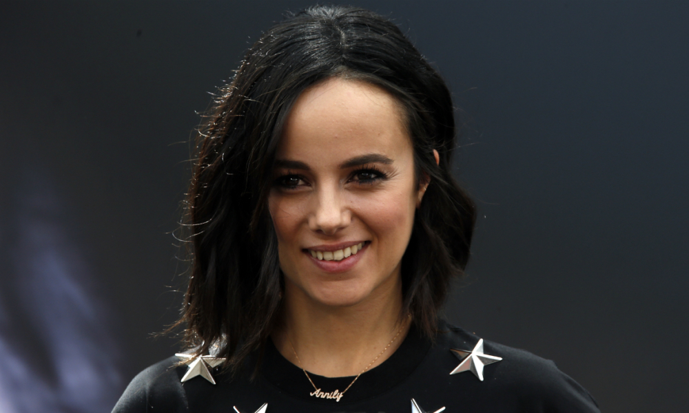 Alizée enceinte : comment la chanteuse prépare l'arrivée du bébé