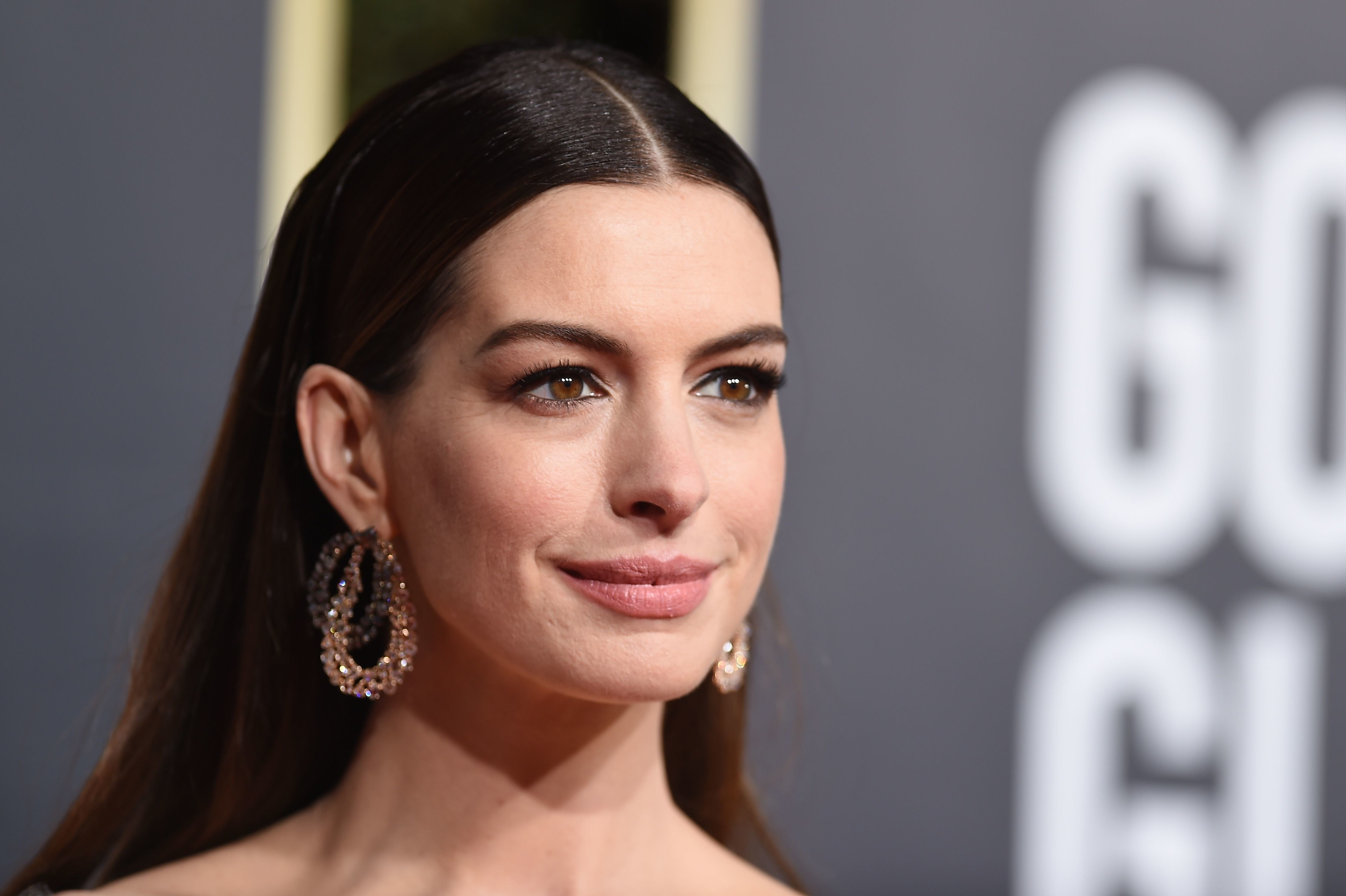 Anne Hathaway : Complimentée par Barack Obama pour The Dark Knight Rises