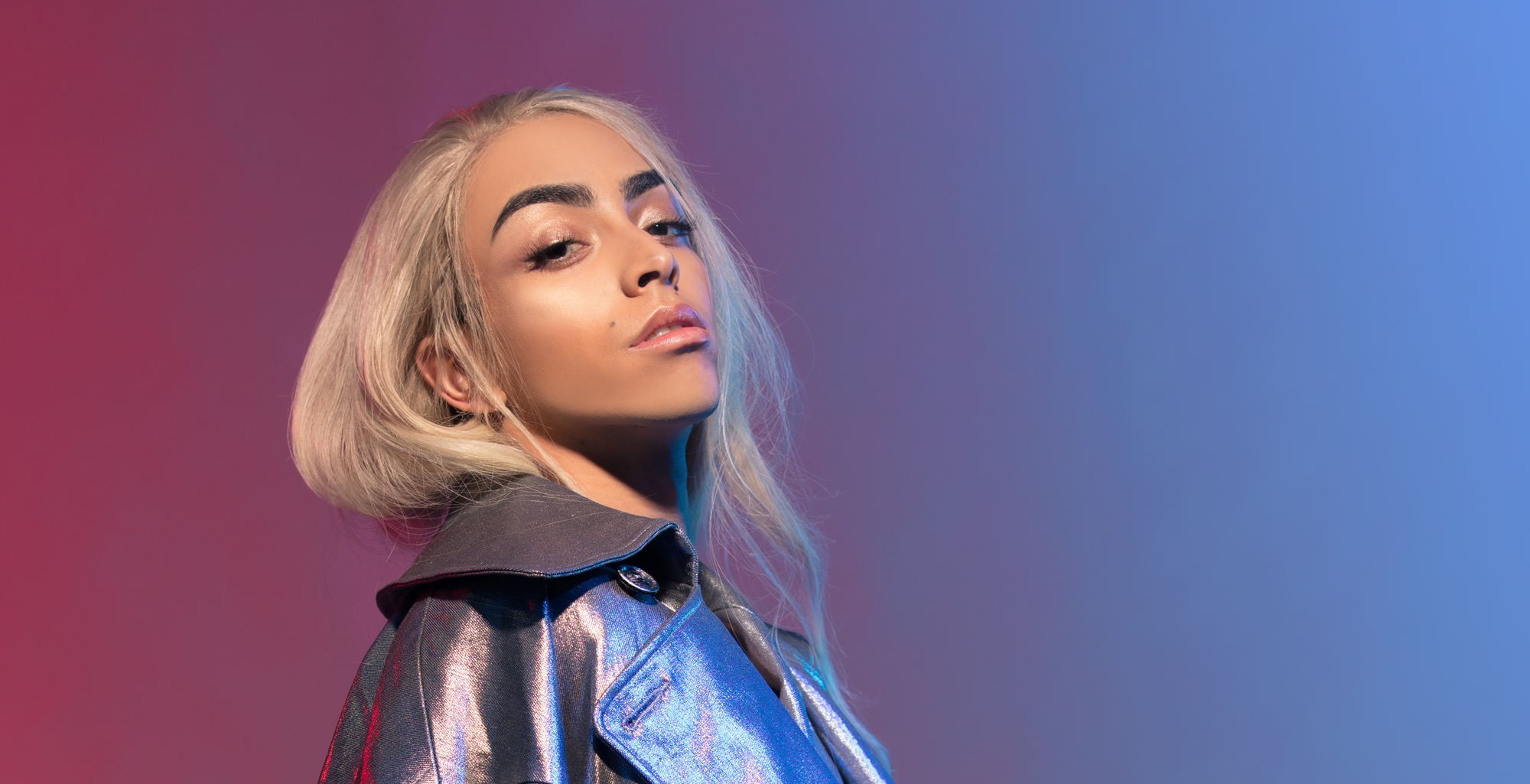 Bilal Hassani visé par des projectiles en plein concert à Lyon