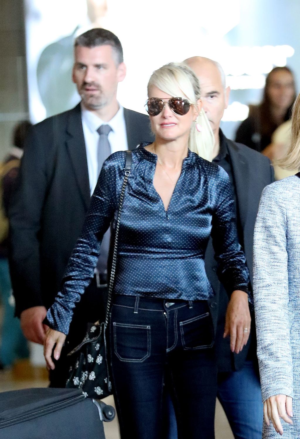 Laeticia Hallyday de retour à Paris : Une arrivée très remarquée !