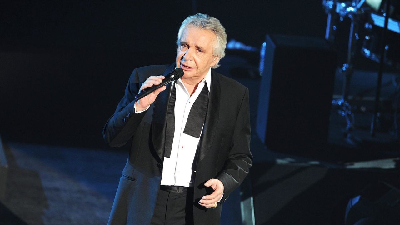 Michel Sardou : Agacé, le chanteur souhaite se lancer dans la politique !