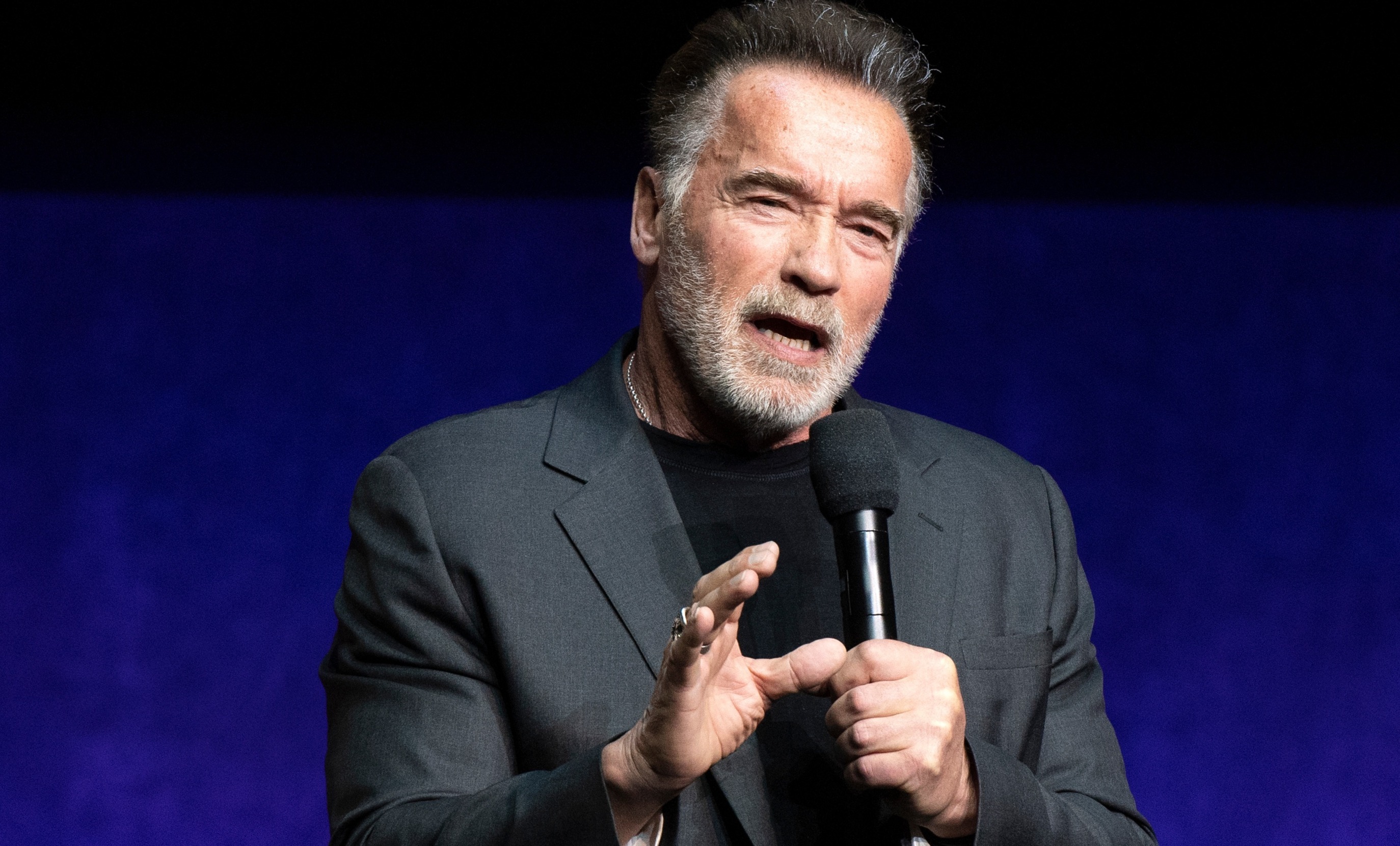Arnold Schwarzenegger : Grosse frayeur pour le comédien qui a été évacué de son domicile