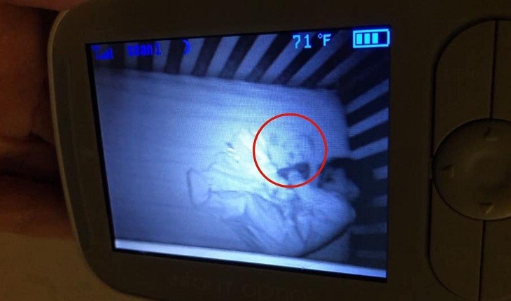 Etats-Unis : Une maman filme un « bébé fantôme » dans le berceau de son fils