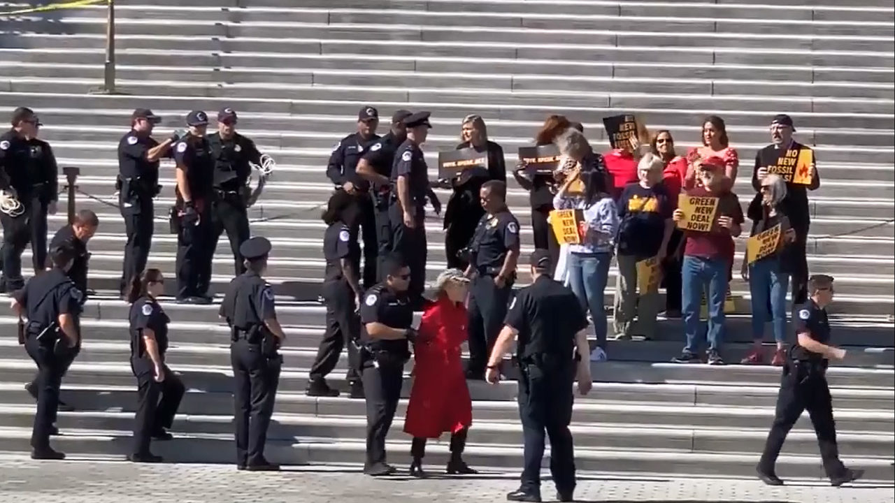 Jane Fonda révèle les détails de son arrestation à Washington