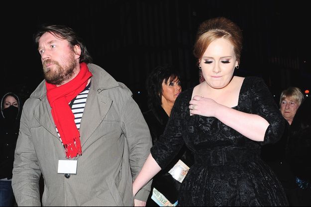  Simon Konecki et Adele @ Getty Images