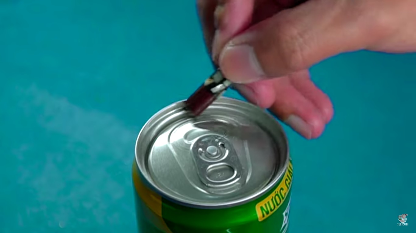 Voici comment ouvrir une canette sans se casser un ongle !