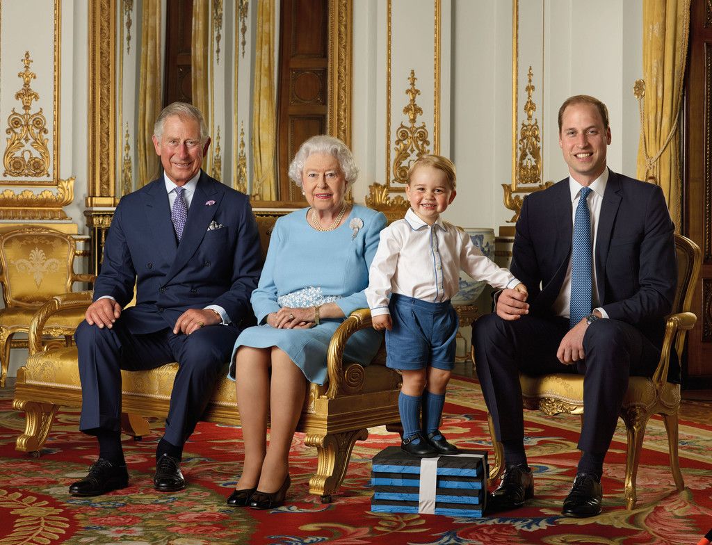 Elizabeth II retrouve les princes George, William et Charles pour une adorable réunion de famille