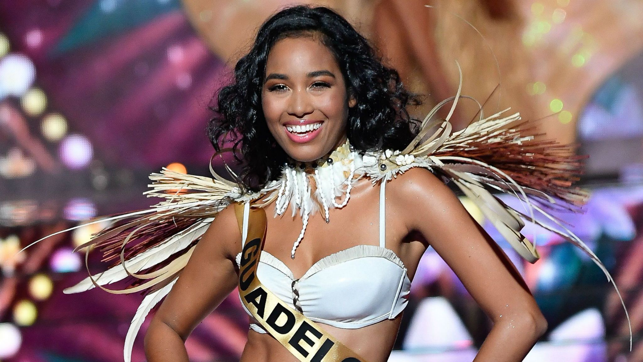 Miss France 2020 : la mère de Clémence Botino évoque leurs relations compliquées