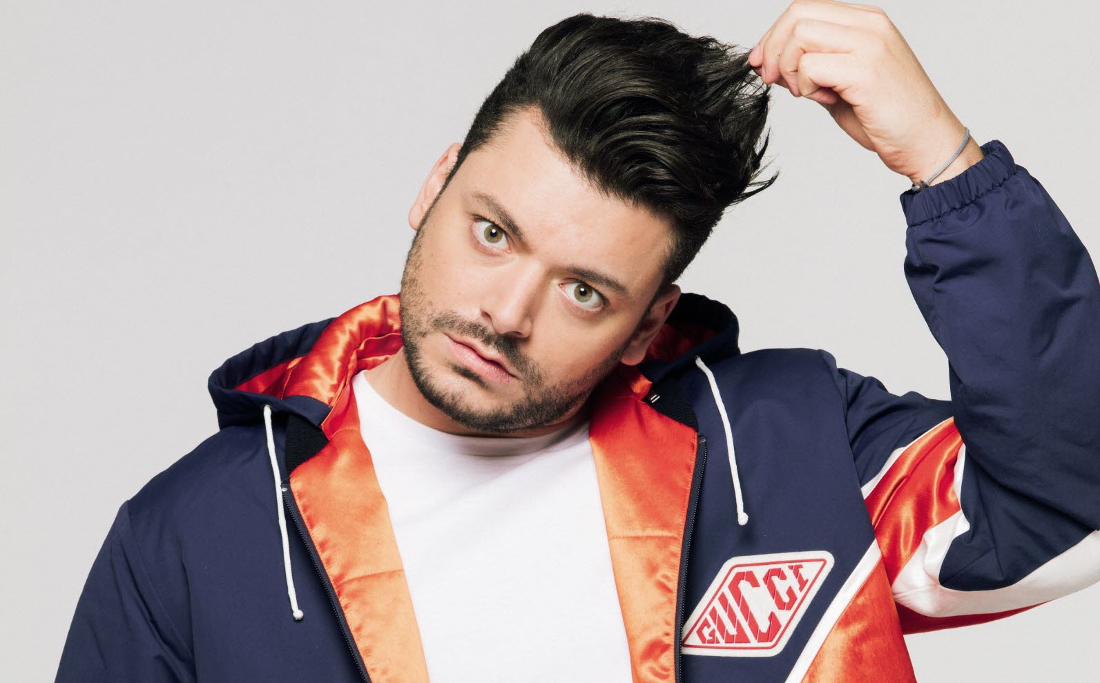 Kev Adams : Cette nouvelle coupe de cheveux qui surprend ses fans !