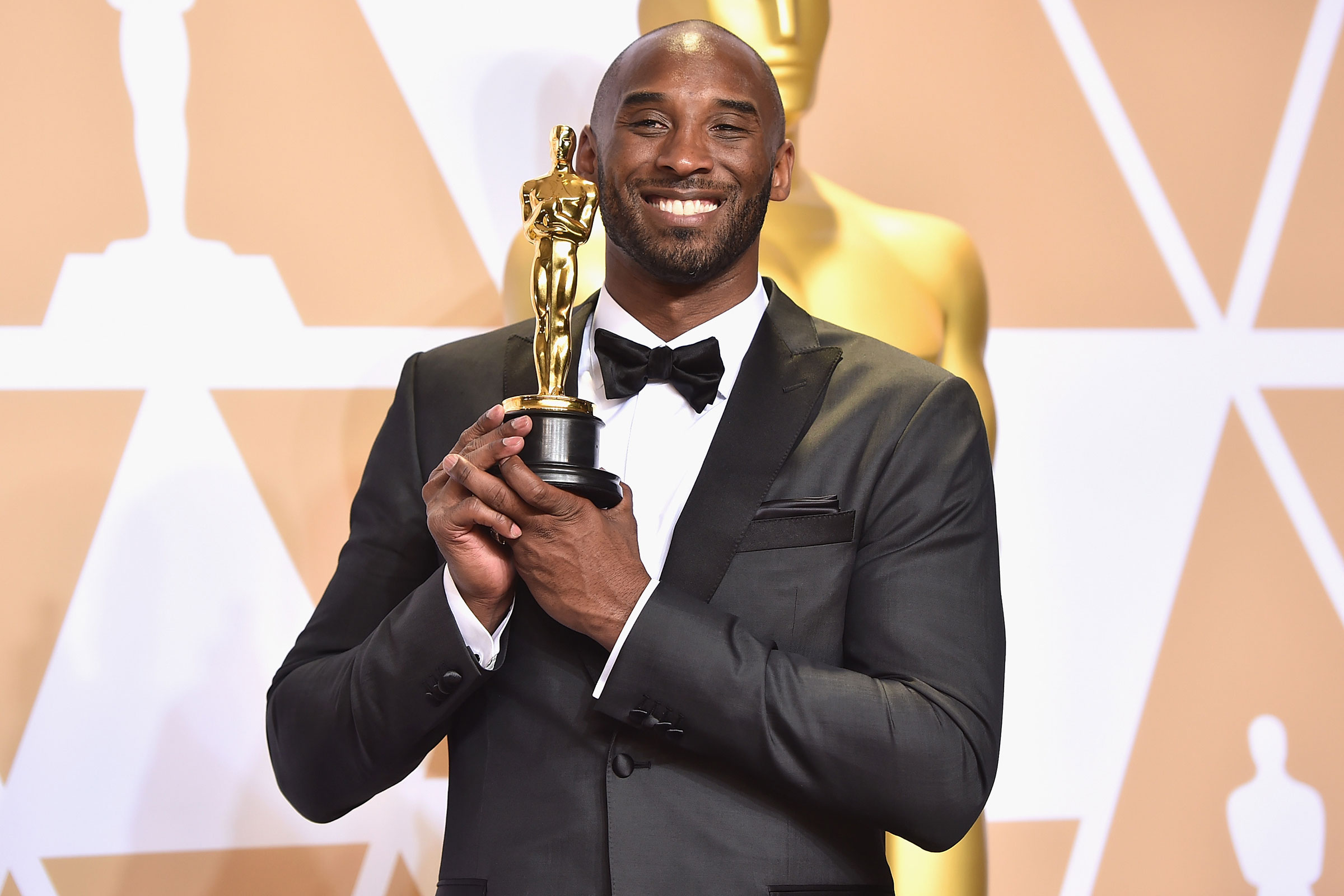  Kobe Bryant @ Alberto E. Rodriguez/Getty Images