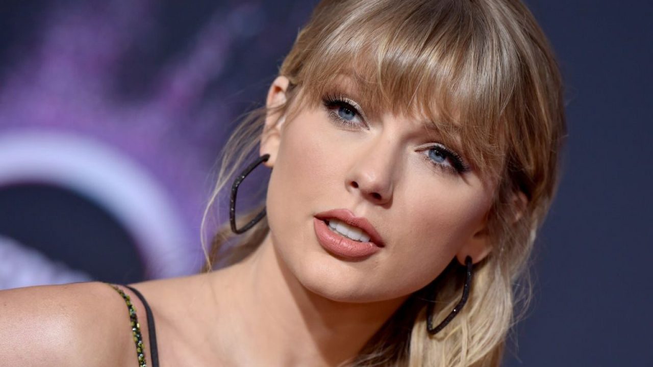 Taylor Swift évoque ses troubles alimentaires : « Mon ventre était trop gros… »