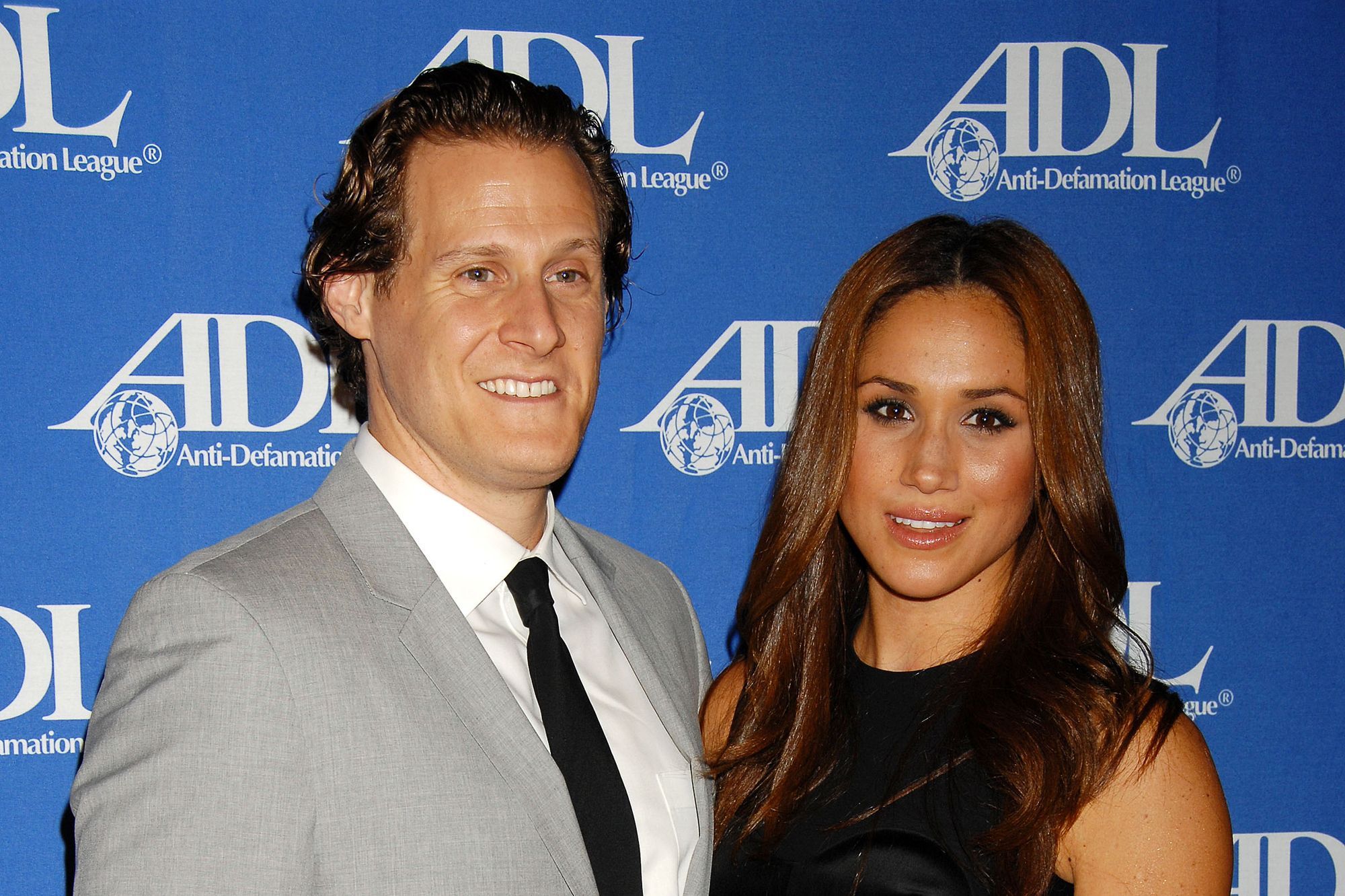 Trevor Engelson : l'ex-mari de Meghan Markle réagit au "Megxit"