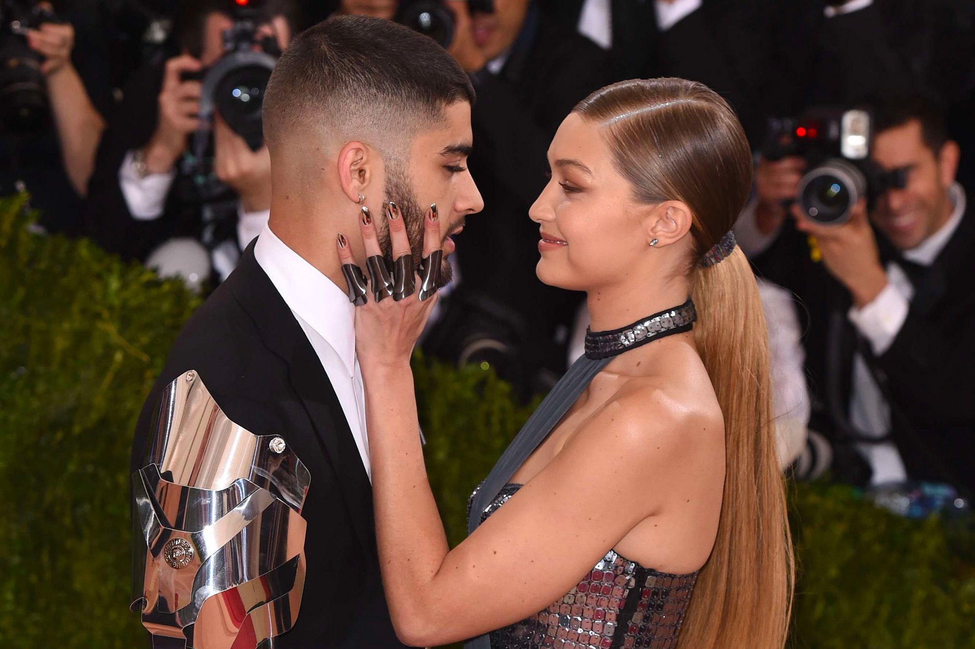 Zayn Malik et Gigi Hadid à nouveau en couple, ils s’affichent main dans la main à New York