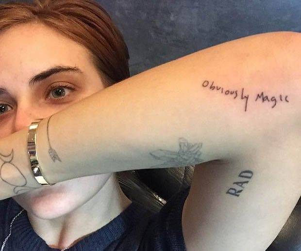 Tallulah Willis se fait détatouer : "j'étais impulsive"