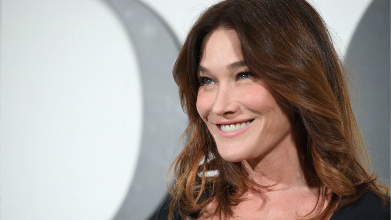 Coronavirus : Quand Carla Bruni crée le malaise à la Fashion Week