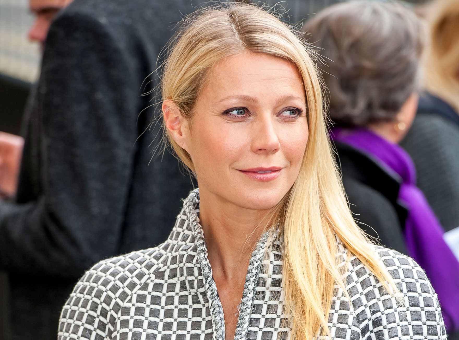 Covid-19 : Gwyneth Paltrow montre l'exemple pour aller faire ses courses