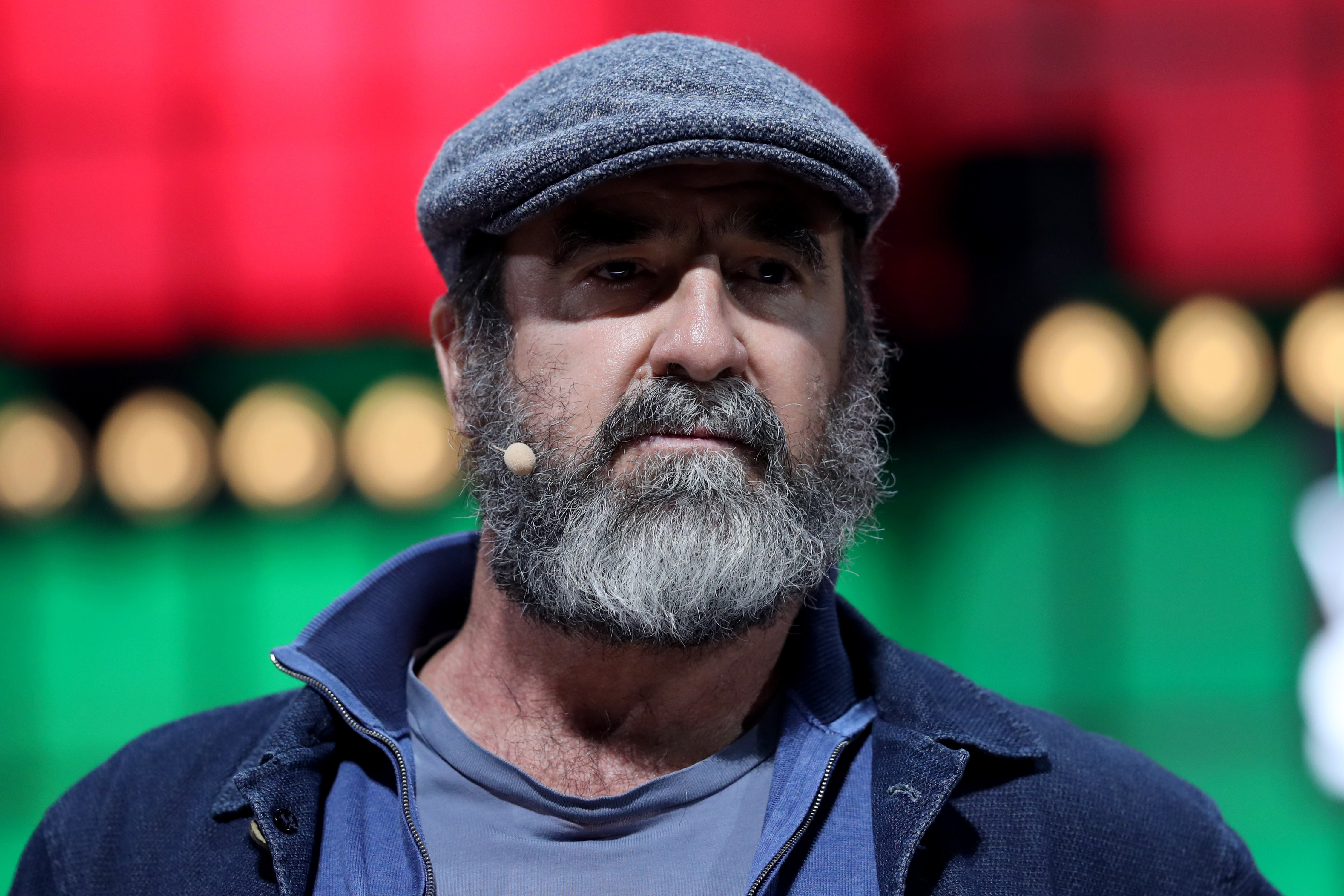 Eric Cantona : L'ancien footballeur prend la défense de Didier Raoult