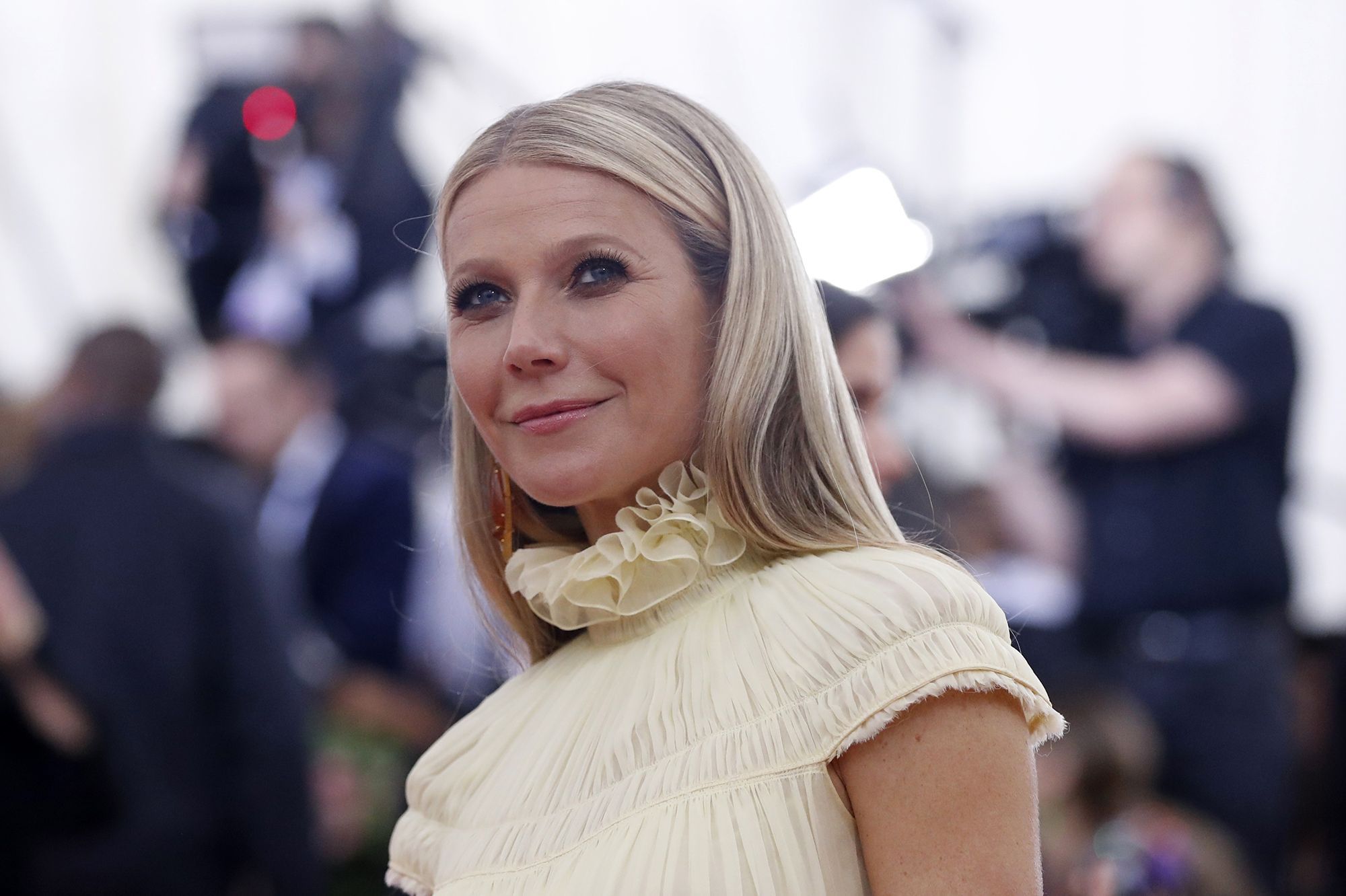 Gwyneth Paltrow : Le shaman de la star aurait prévu le coronavirus