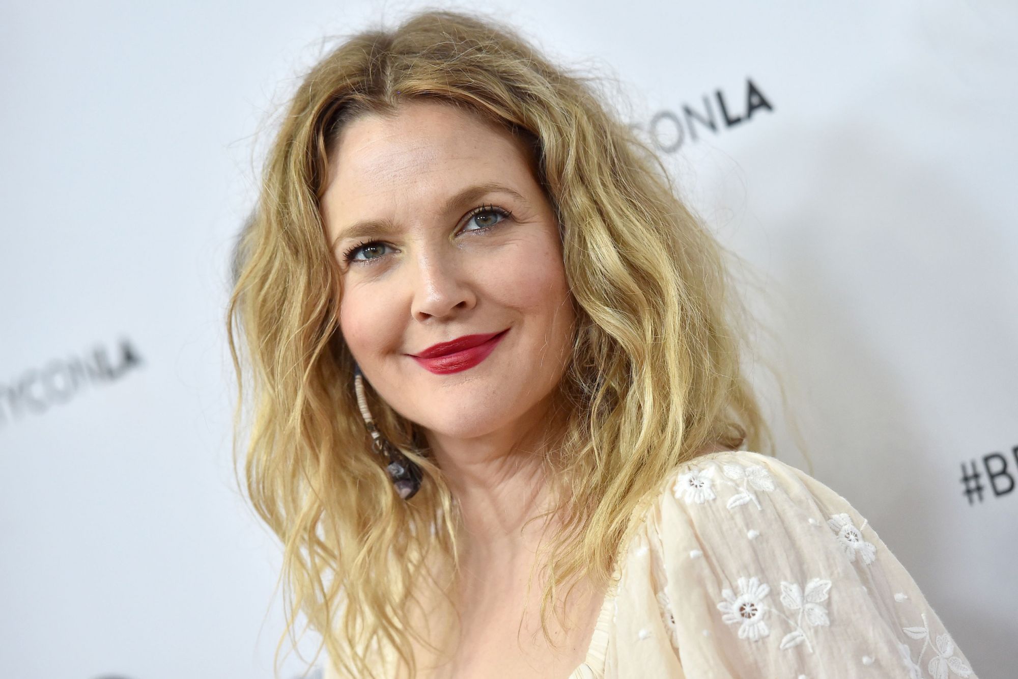 Drew Barrymore : Confinée avec ses enfants, l'actrice craque