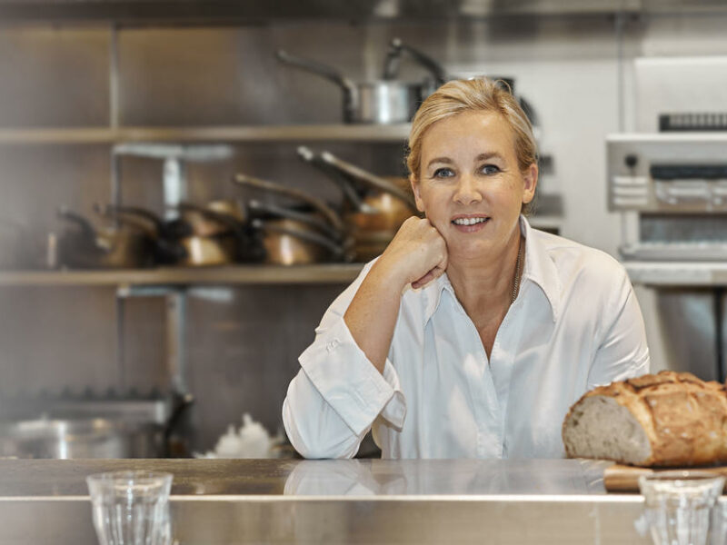 Hélène Darroze : son coup de gueule contre les chefs qui ne pensent qu’à faire le &quot;buzz&quot;