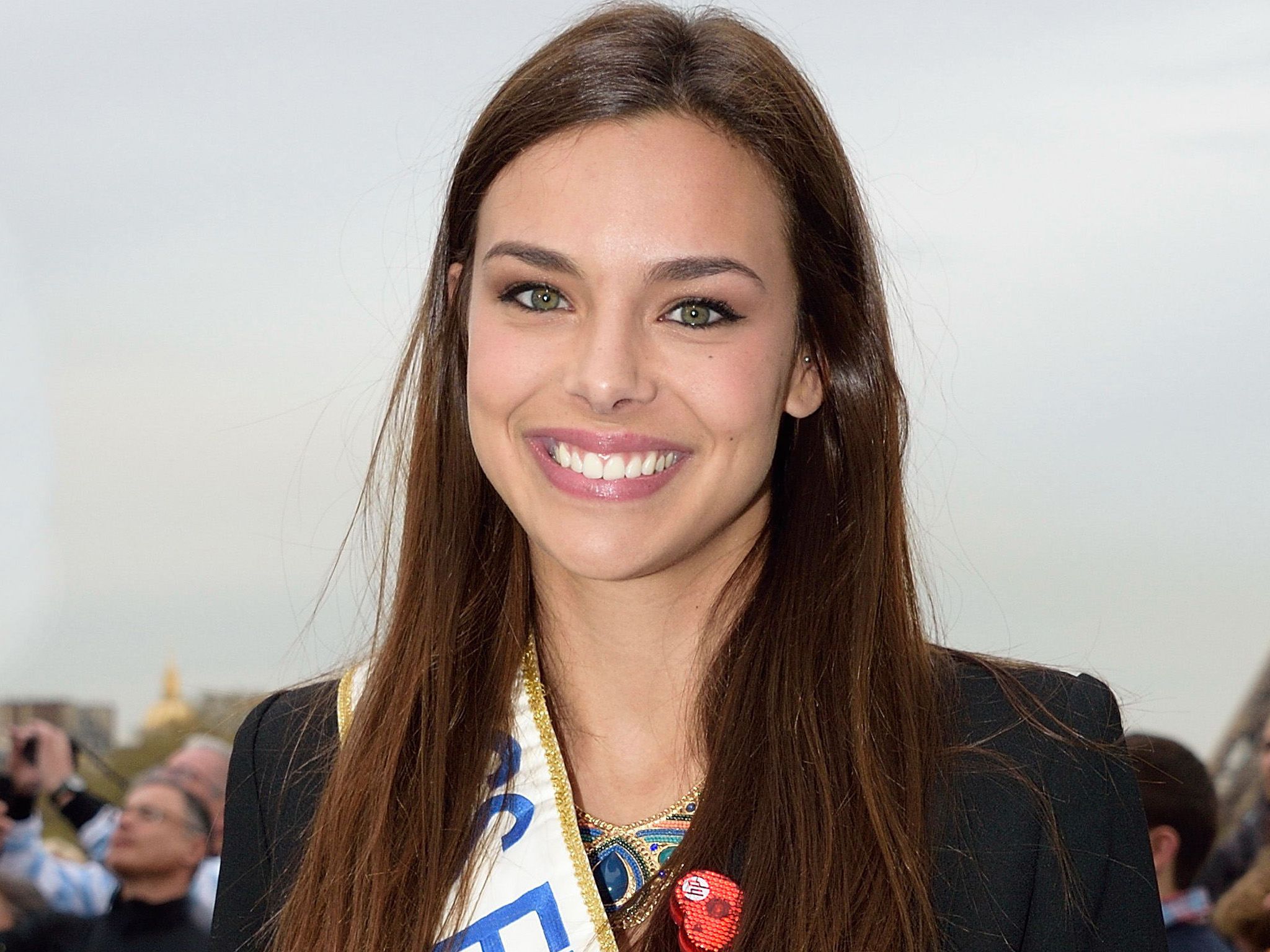 Marine Lorphelin fait une magnifique déclaration à son fiancé