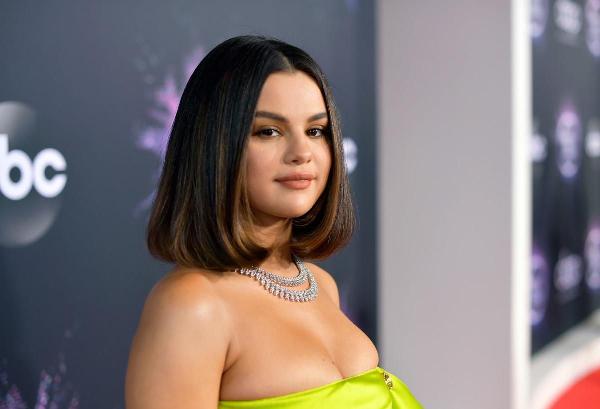 Selena Gomez sur sa vie étalée dans les médias : « Les gens s’appropriaient ma propre histoire »