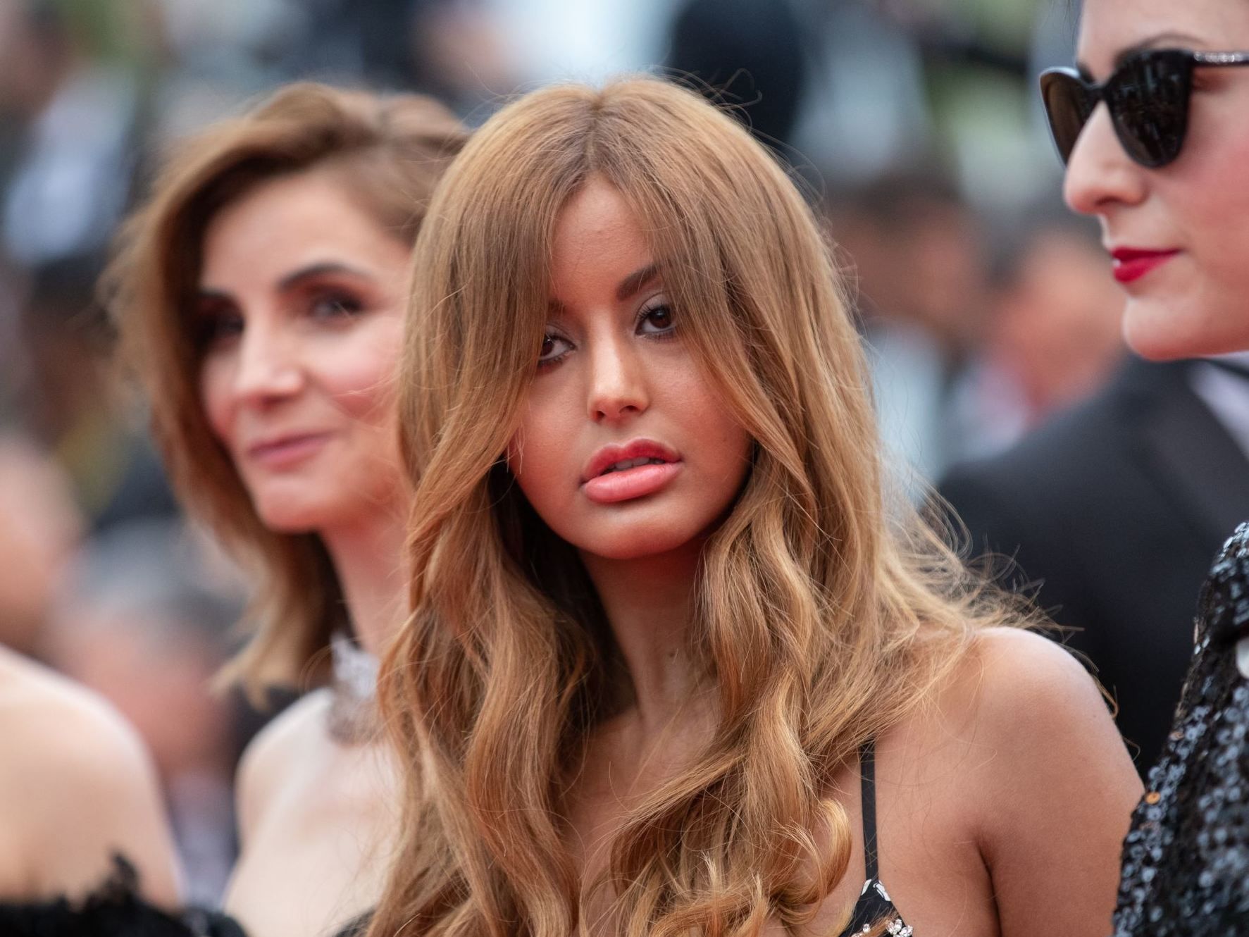 Zahia Dehar : Les internautes choqués par son attitude dans Quotidien