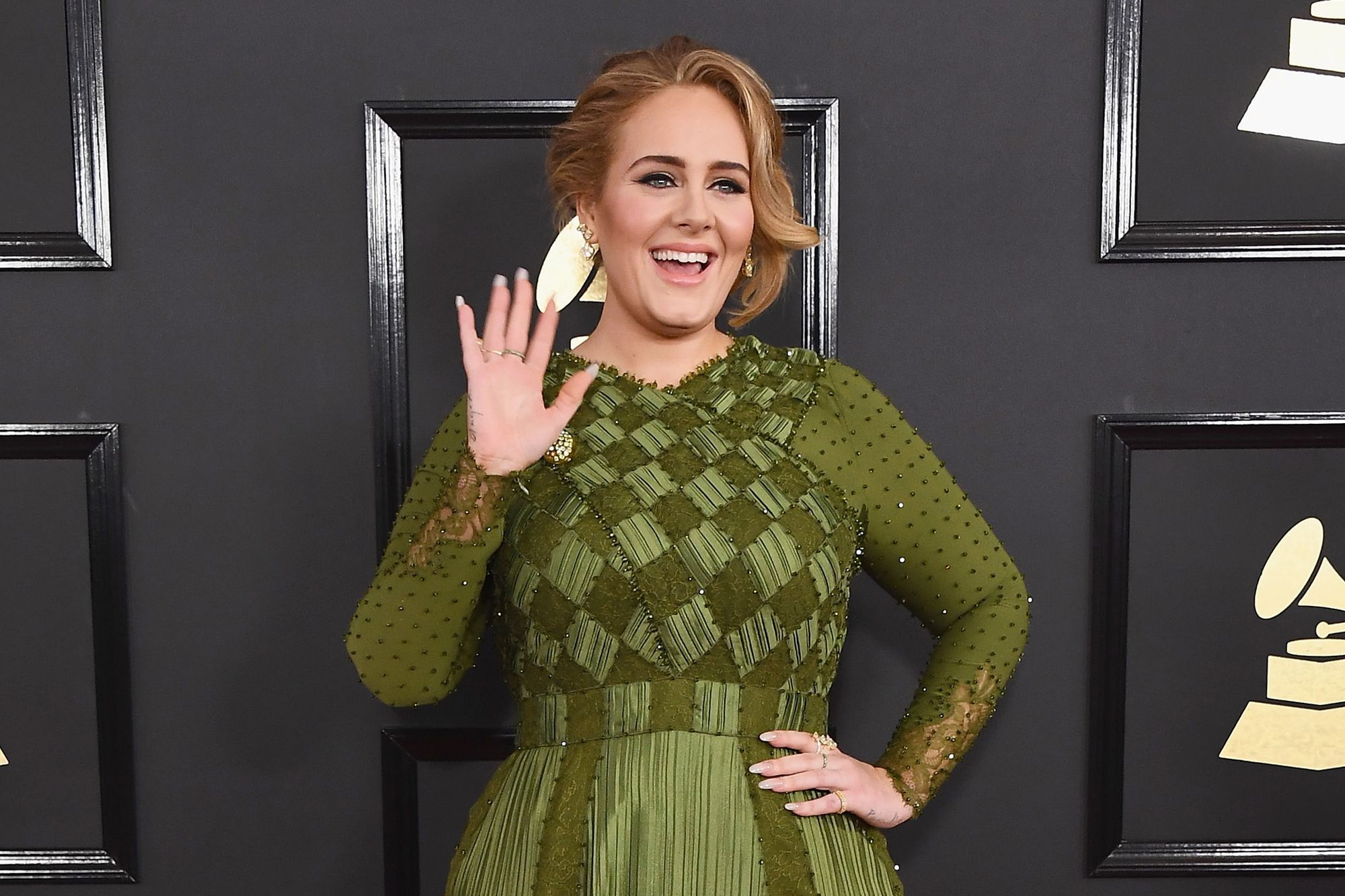 Adele métamorphosée : La chanteuse très amincie pour célébrer ses 32 ans