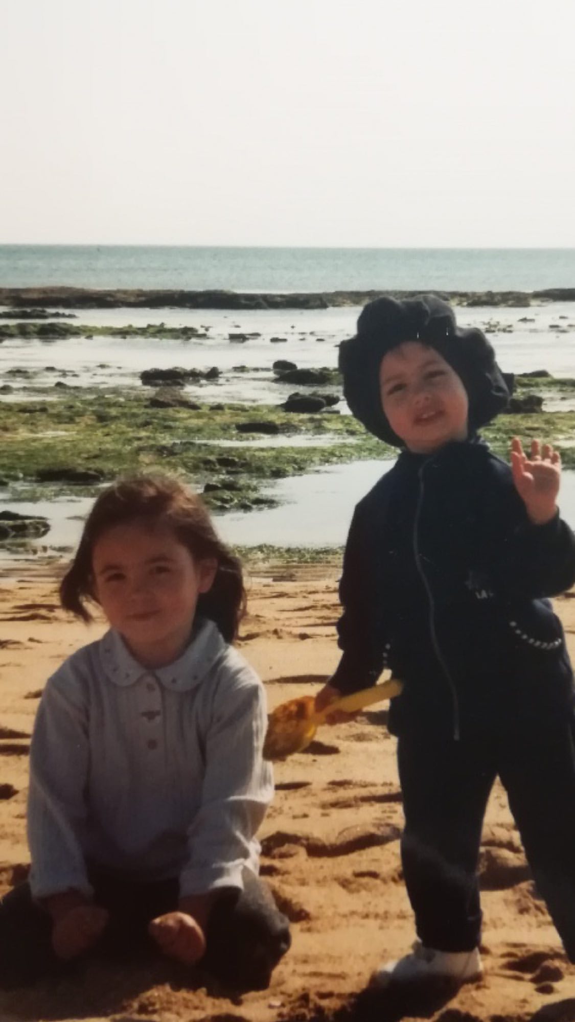 Agathe Auproux : Ses photos d’enfance vont vous faire fondre !