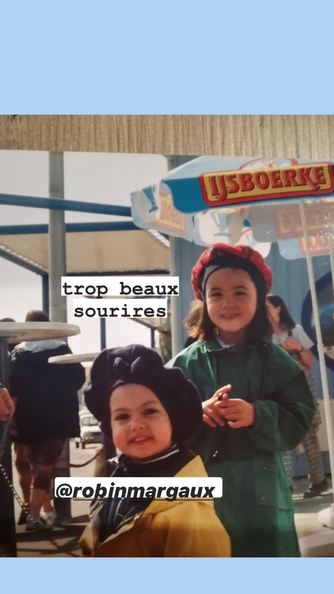 Agathe Auproux : Ses photos d’enfance vont vous faire fondre !