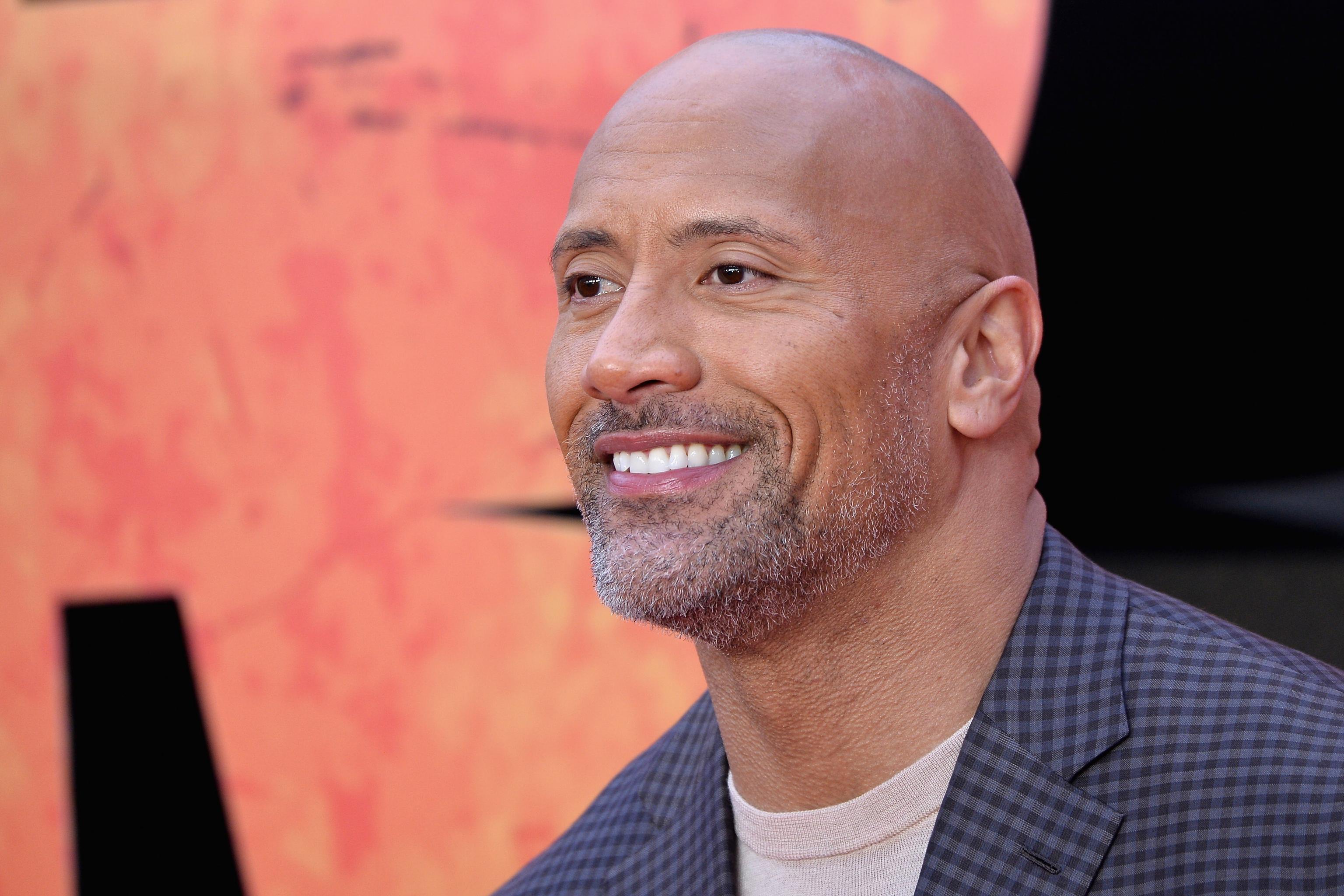 Dwayne Johnson : The Rock pousse la chansonnette avec sa fille de deux ans