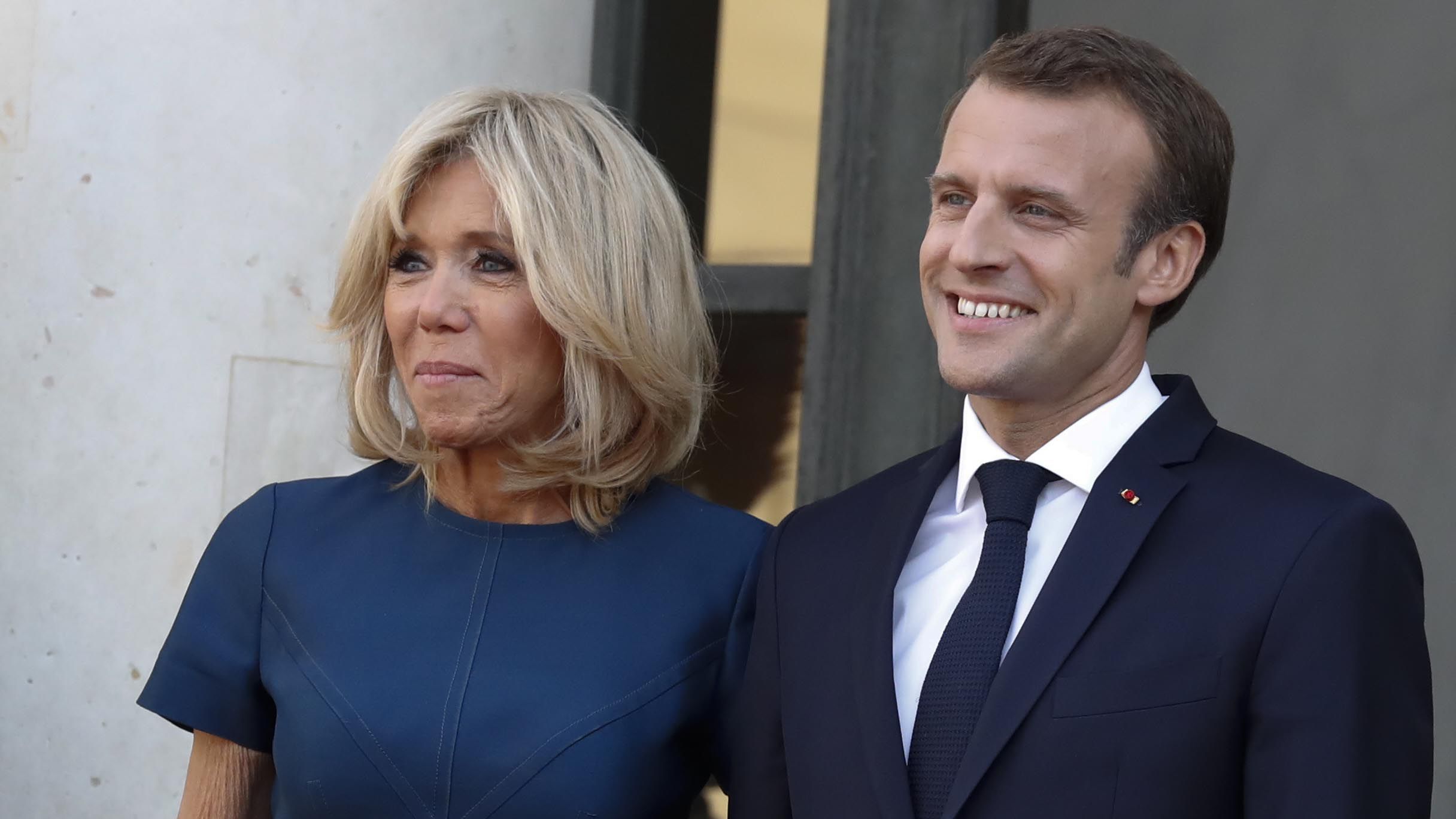 Emmanuel et Brigitte Macron : Retour au fort de Brégançon pour l'été, un repos bien mérité ?