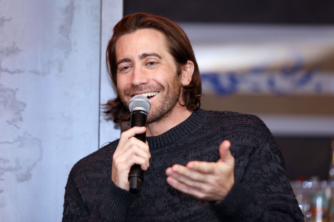 Jake Gyllenhaal : L’acteur chante à propos du confinement et surprend les internautes !