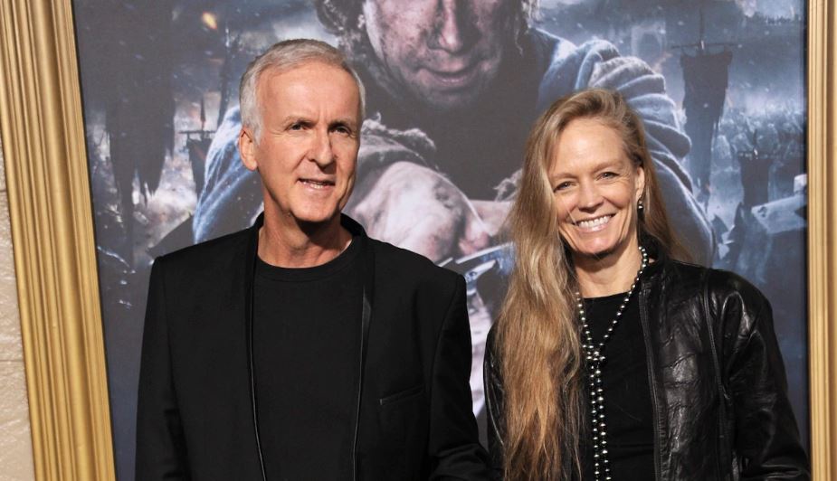 James Cameron : Il demande à devenir le tuteur d'une adolescente en détresse