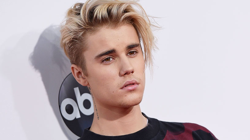 Justin Bieber évoque son mal-être dû à son acné : "C'est la pire chose"