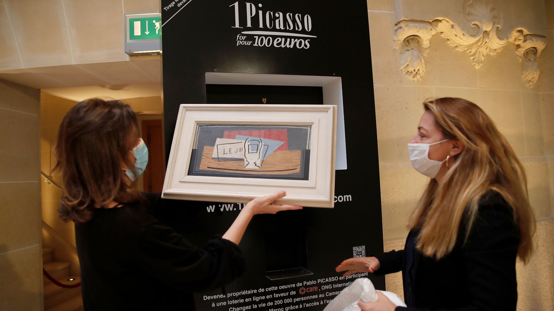 On lui offre un ticket et elle remporte un Picasso valant 1 million d'euros !